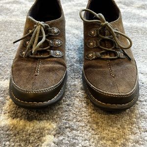 Clarks Suede Lace Up Casual Sneakers Shoe Sz 8